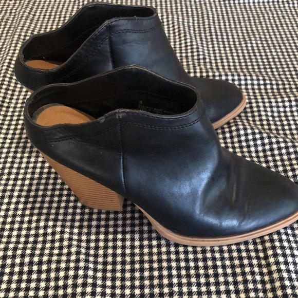 DV by Dolce Vita slide on mule heels black size 8 western style - Picture 3 of 8